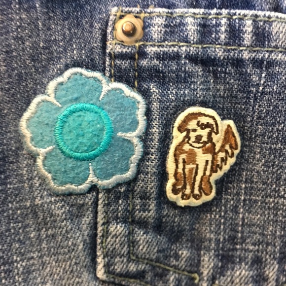 Adorable Baby Gap Denim Skirt with Embellishments - Picture 5 of 8